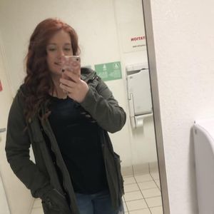 Meet your Posher, Alexis